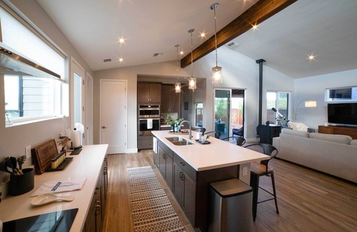 Flagstaff House | Modern Flagstaff Escape w/Grill, 3 Mi to Downtown