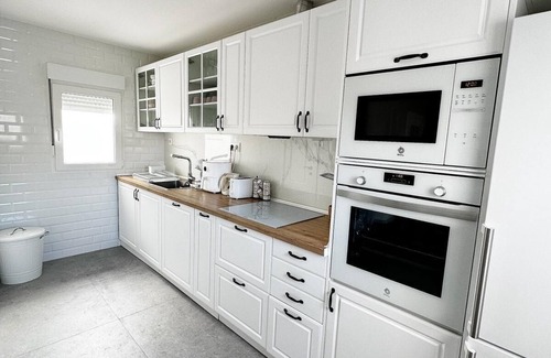 Sagunto Apartment | Modern Flat in Puerto Sagunto