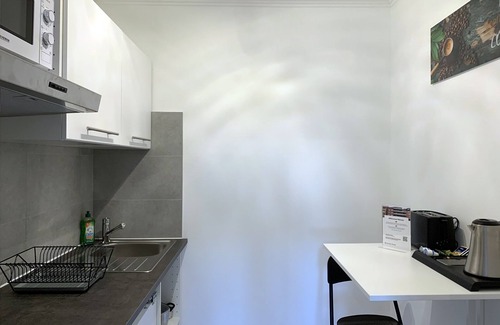 Osnabrueck Apartment | Modern flat in Osnabueck - Balcony - Kitchen - Cofee & Tea I home2share
