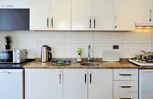Lara Apartment | Modern Flat with Sea View 10 min to Lara Beach