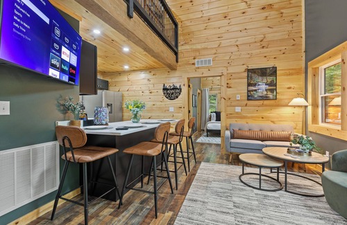 Campton Cabin | Modern Forest Cabin w/Hot Tub, Sauna & Firepit near Natural Bridge State Park
