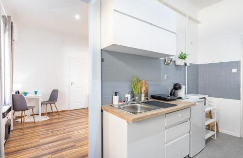 Belso-Ferencvaros Apartment | Modern & Functional Comfort With AC by NW