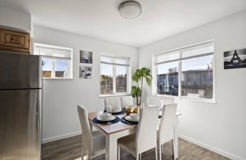 Reno/Tahoe Airport Apartment | Modern Getaway in Reno: Comfort & Style in Every Corner!