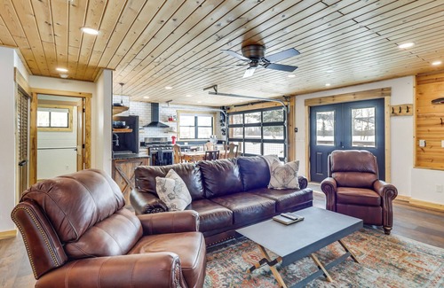 Granby Cabin | Modern Granby Retreat: Fish, Hike & Relax!