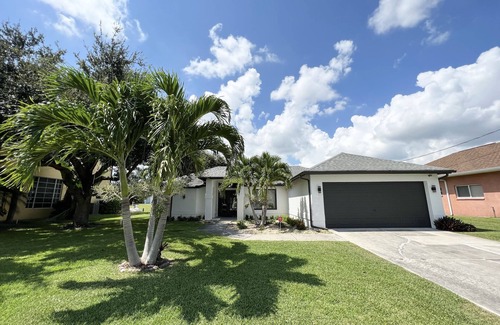 Cape Coral House | Modern Gulf Access Home