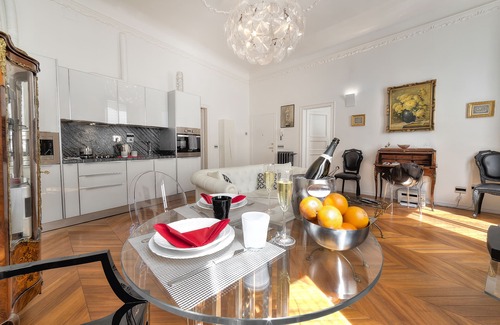 Duomo Apartment | Modern, High End Comfort and Antique Charm close to Duomo, Train Station