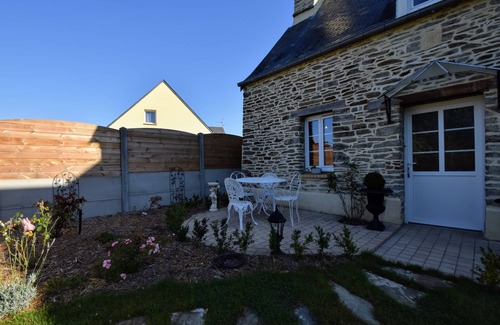La Barre-de-Semilly House | Modern Holiday Home in La Barre-de-Semilly