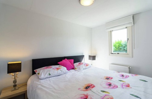 Kattendijke House | Modern Holiday Home in Kattendijke with a Garden