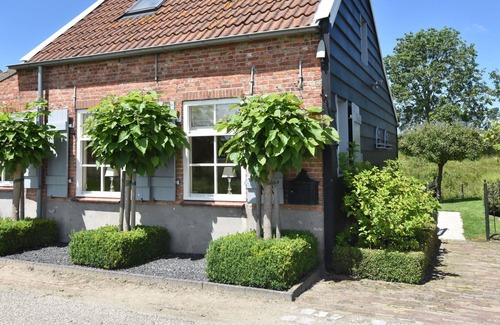 Schoondijke House | Modern Holiday Home in Sluis with a Garden