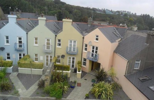 Rosscarbery House | Modern Home in the Heart of Rosscarbery Village
