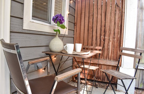 Miller Park House | Modern home in the heart of Capitol Hill with parking