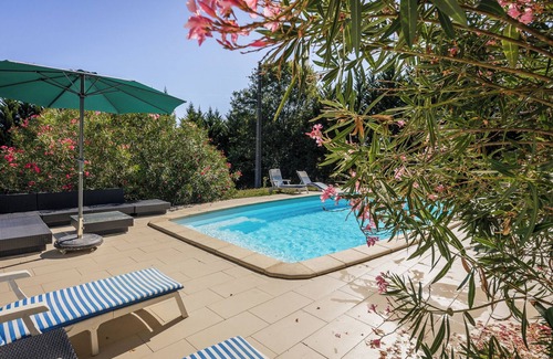 Pujols House | Modern home in the South of France with its own private swimming pool