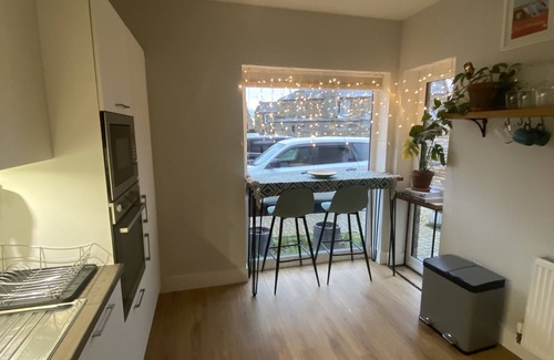 Bonnyrigg House | Modern Home On Outskirts Of Edinburgh With Excellent Public Transport Links