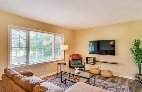 Mount Holly House | Modern Home w/ Deck - 15 Mi to Downtown Charlotte