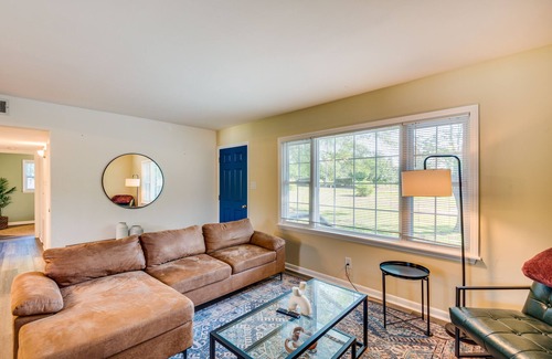 Mount Holly House | Modern Home w/ Deck - 15 Mi to Downtown Charlotte