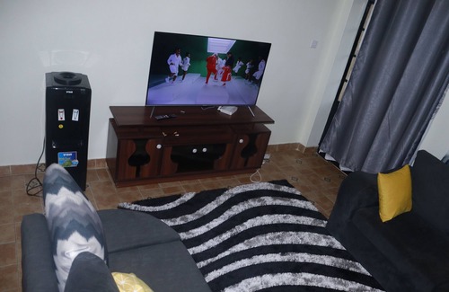 Ruiru Condo | Modern Home w/Elevator & Backup generator-DSTV+WIFI