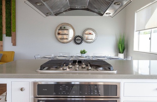 Coronado House | Modern Home w/Rooftop Deck - Walk to Bay, Ferry, Restaurants and Shops