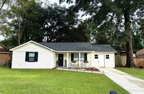 Ladson House | Modern Home w/Theater, BBQ & Private Yard