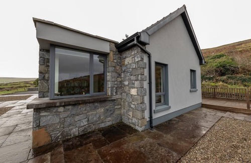 Fanore House | Modern home with spectacular views.On The Wild Atlantic Way.