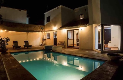 La Paz House | Modern house, downtown location, and private pool