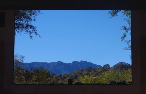 Santa Barbara Department House | Modern House in Nature at Villa Monte Reserve