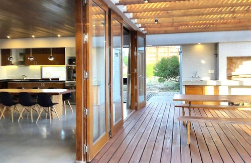 Chihuahua House | Modern house, steps from wonderful beach