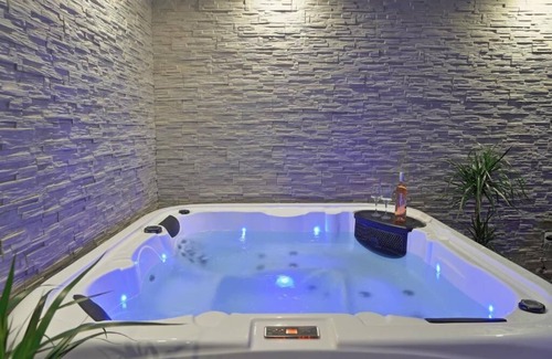 Brinje House | Modern house with full privacy and SPA