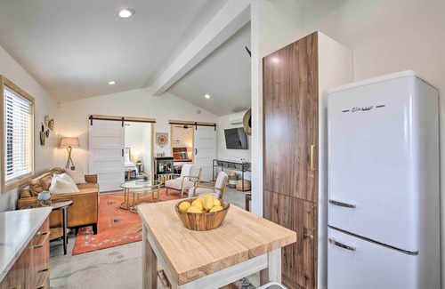 Joshua Tree House | Modern Joshua Tree Bungalow with Fire Pit & BBQ!