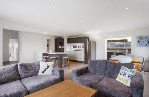 Waihi Beach House | Modern Kiwi Bach - Waihi Beach Holiday Home
