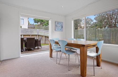 Waihi Beach House | Modern Kiwi Bach - Waihi Beach Holiday Home