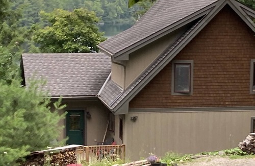 Val-des-Monts House | Modern Lakehouse with cottage charactern40 minutes from Ottawa CITQ #304028