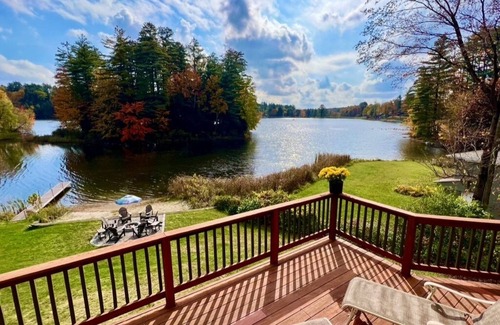 Fort Ann House | Modern Lakehouse-Chalet: Dock, Beach, Bar, +
