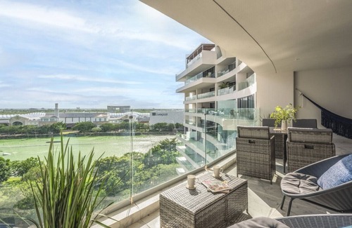 Merida Municipality Apartment | Modern Lakeview Condo in Cabo Norte