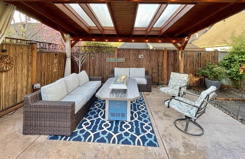 Central Oregon House | Modern -large 3000 sq ft home- 3 kings, queen and bunk.
