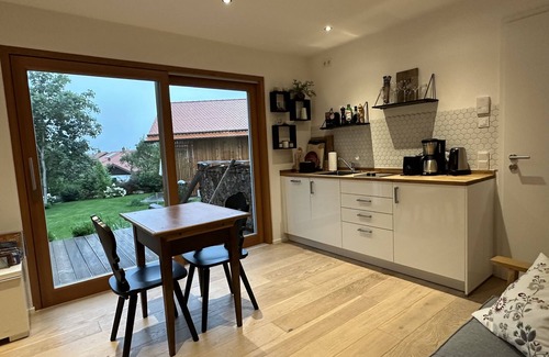 Konigsdorf Apartment | Modern, large terrace, garden and lots of sun.
