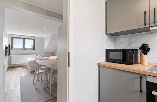 Limpertsberg Apartment | Modern Limpertsberg Studio Near City Center