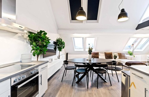 Ville Haute Apartment | Modern Loft w/ Washer, Smart TV & Near Attractions
