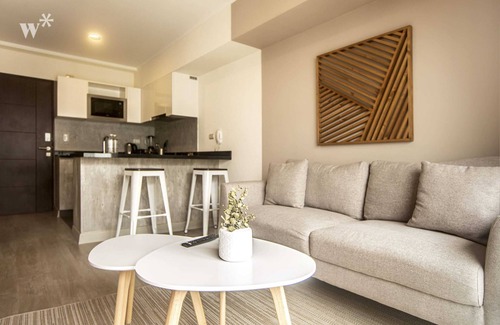 Barranco Apartment | Modern Lofts in Grau Building by Wynwood-House