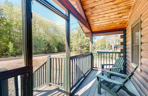 Lincolnville Cabin | Modern log cabin with patio, grill, and washer/dryer