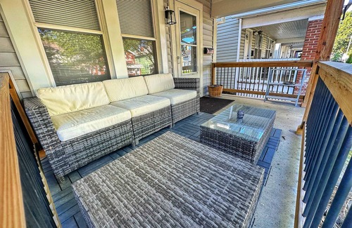 Columbus House | Modern Luxe 3BR/1BA with Bar