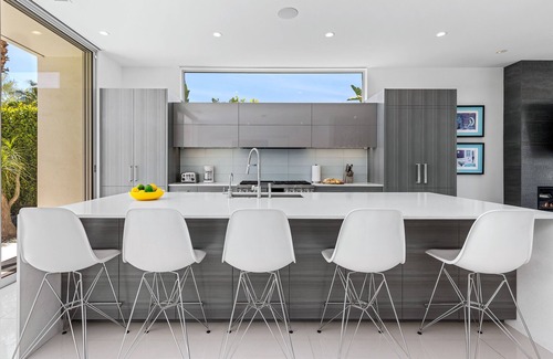 Araby Commons House | Modern Luxe - Private Pool, Spa & Mountain Views