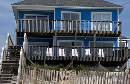 North Topsail Beach House | Modern, Luxury Renovated Oceanfront House in N. Topsail Beach!