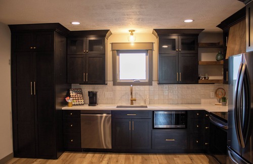 Platte Apartment | Modern & luxurious 2-bedroom apartment with WiFi, AC on Main Street in Platte.