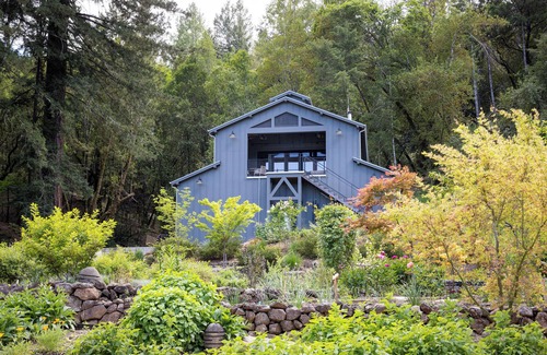 Healdsburg House | Modern Luxury Barn in an Organic Farm Garden OMG!
