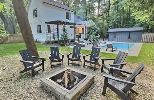 Shorewood-Tower Hills-Harbert House | Modern Luxury Home Pool & Spa at Warren Dunes