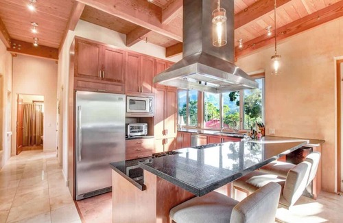 Glen Ellen House | Modern Luxury with Vineyard View, Pool & Spa