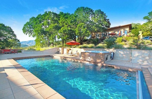 Glen Ellen House | Modern Luxury with Vineyard View, Pool & Spa