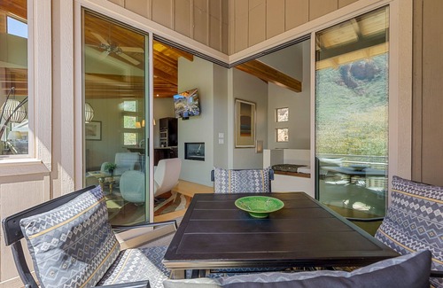 Sedona House | Modern Masterpiece with Paint Red Rock Views in Oak Creek Canyon near Slide Rock