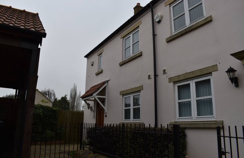 Norton Sub Hamdon Cottage | Modern minimal style accommodation
