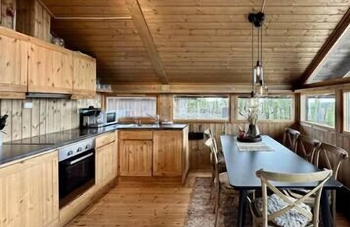 Ringsaker House | Modern mountain cabin – Ski-in/out, 2 Bathrooms
